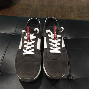 Men’s gray Prada runners